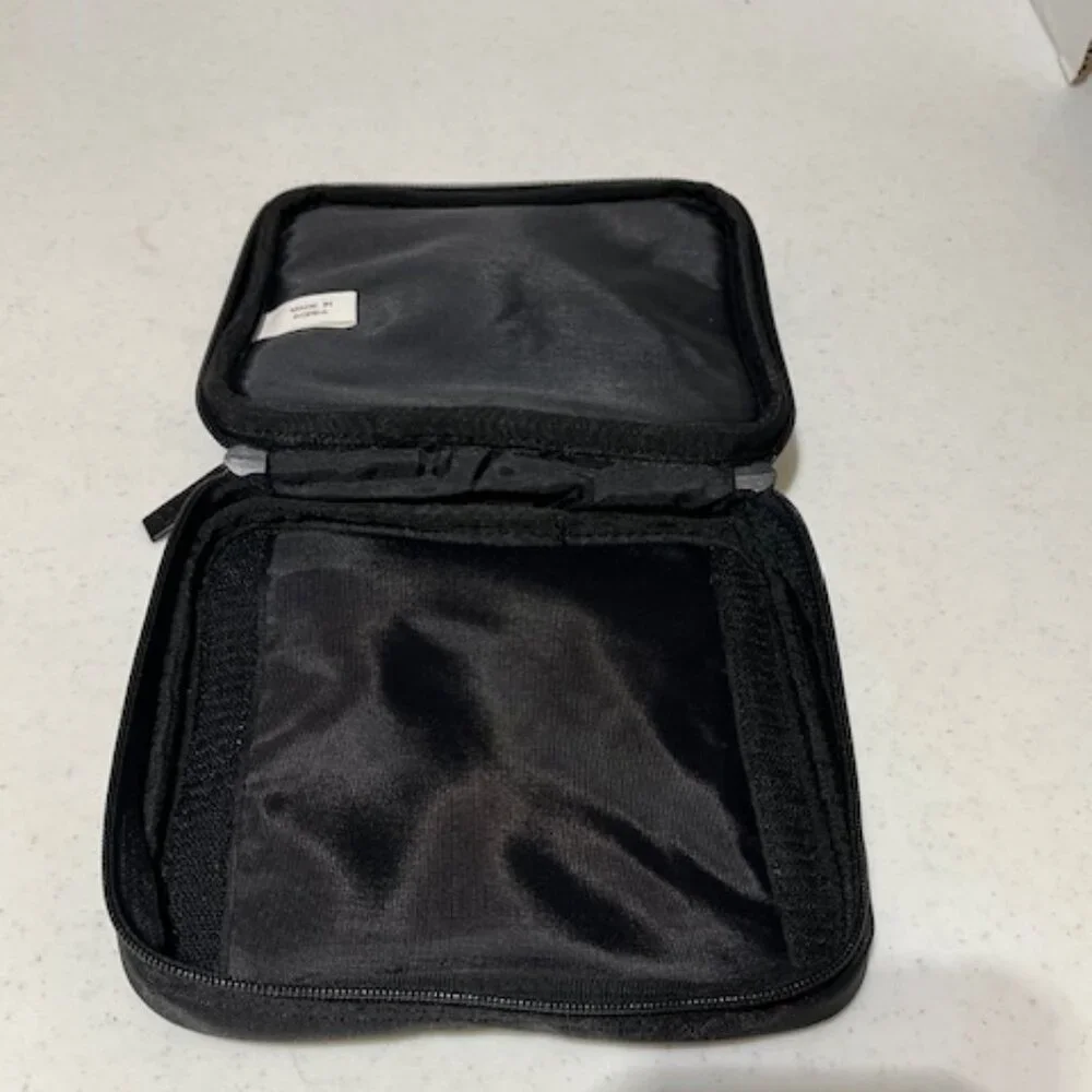 DELL Zip Around Portable CD/DVD/Computer Accessory Cushioned Travel Case 7